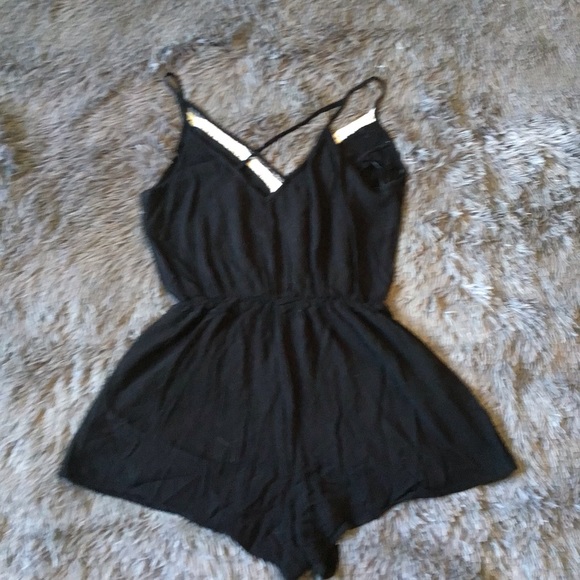 XS Romper & Velvet Peplum Tank Lot - Picture 9 of 16
